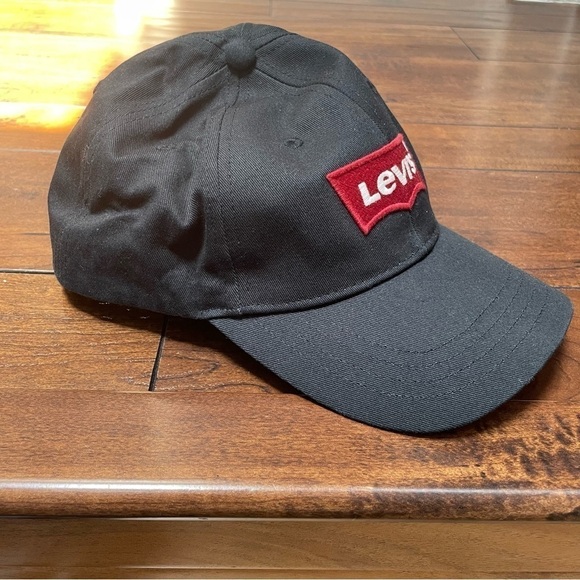 2/$30 Levi's Men's Large Batwing Baseball Adjustable Strap Hat - Picture 2 of 6